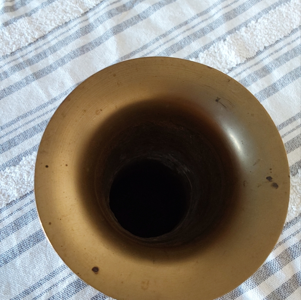 Large Etched Brass Vase Umbrella Stand 15" - Picture 4 of 5